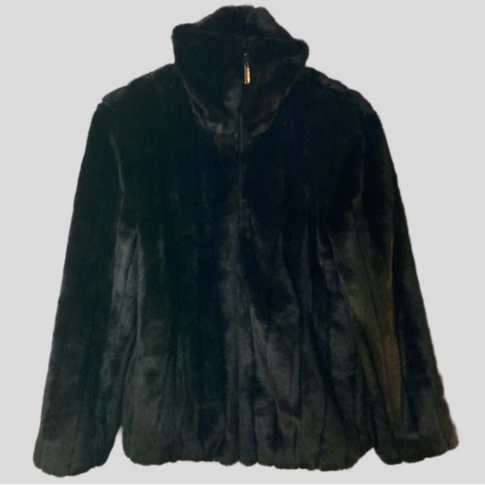 Like New! In Perfect Condition! BRAETAN Faux Fur Mob Wife Jacket